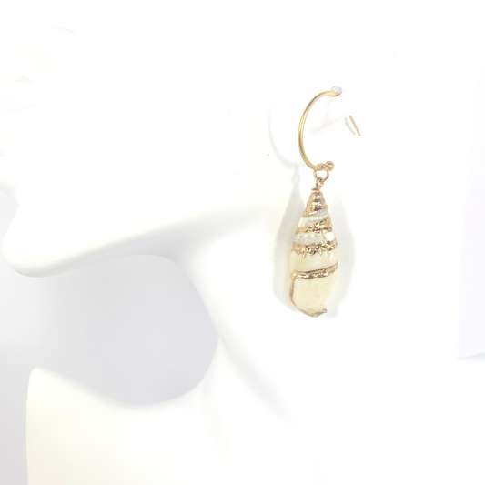 ARISTA SINGLE HOOP EARRING