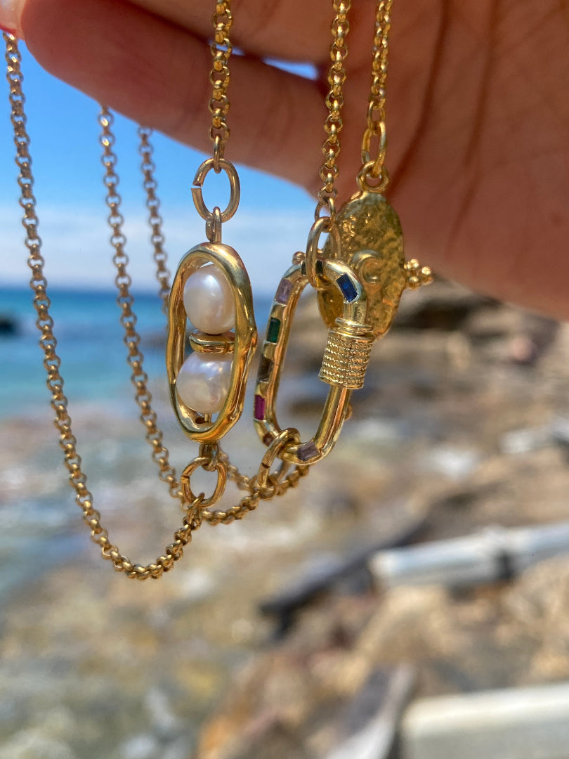 DELICATE CHAIN BRACELET / FRESHWATER PEARLS