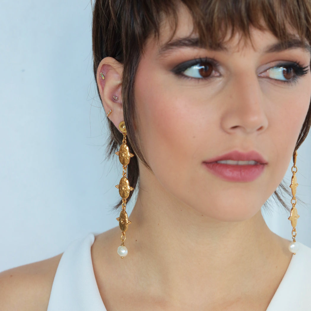 EVANGELIE GOLD BYZANTINE MOTIF DROPS AND FRESHWATER NUGGET PEARLS