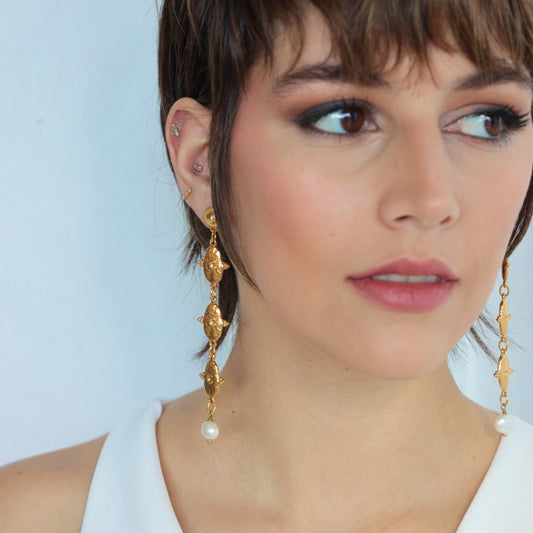 EVANGELIE GOLD BYZANTINE MOTIF DROPS AND FRESHWATER NUGGET PEARLS