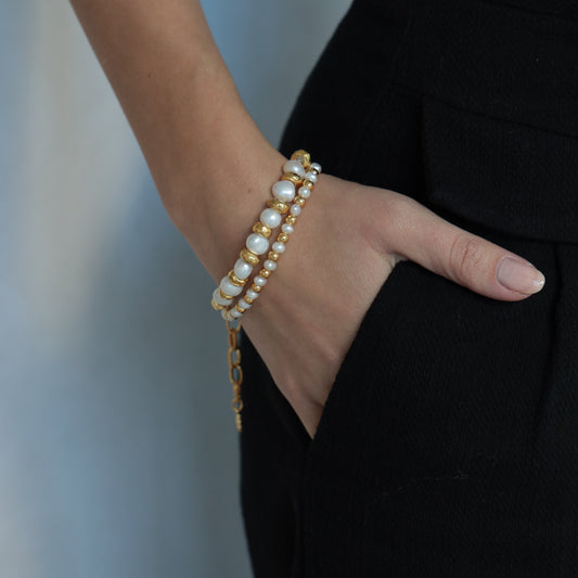 MESSALINA BRACELET WITH FRESHWATER NUGGET PEARLS AND GOLD PLATED RONDELLE BEADS