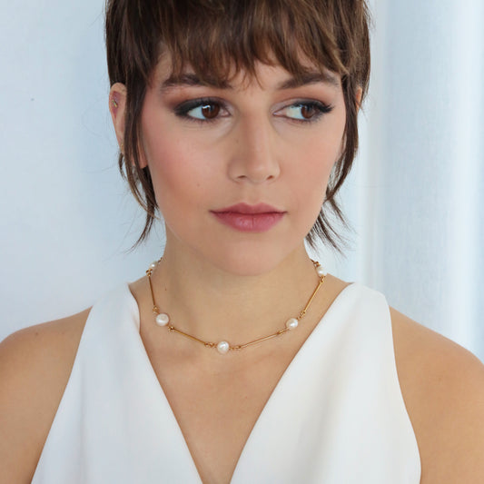 ORBIANA NECKLACE MADE OF GOLD PLATED BARS AND FRESHWATER NUGGET PEARLS
