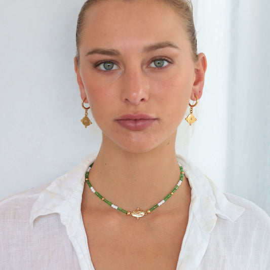 SERIFO NECKLACE EMERALD GREEN AUSTRIAN CRYSTALS AND WHITE MYUKI ROCAILLE SEED BEADS WITH A 24K GOLD PLATED BYZANTINE PENDANT