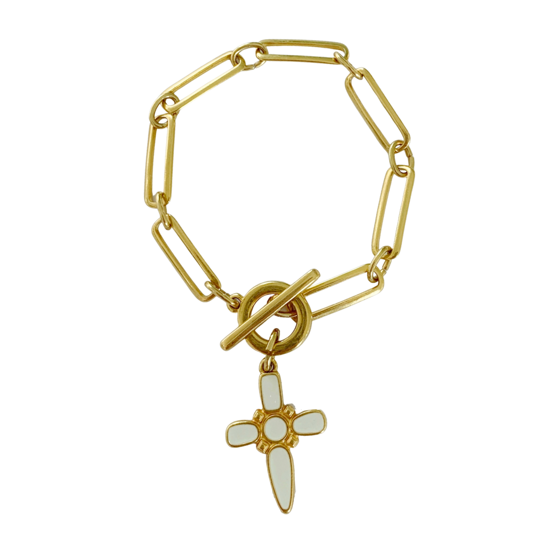 ARTEMIS BRACELETS 24K GOLD PLATED PAPERCLIP CHAIN AND ENAMEL CROSS PENDANT IN WHITE
