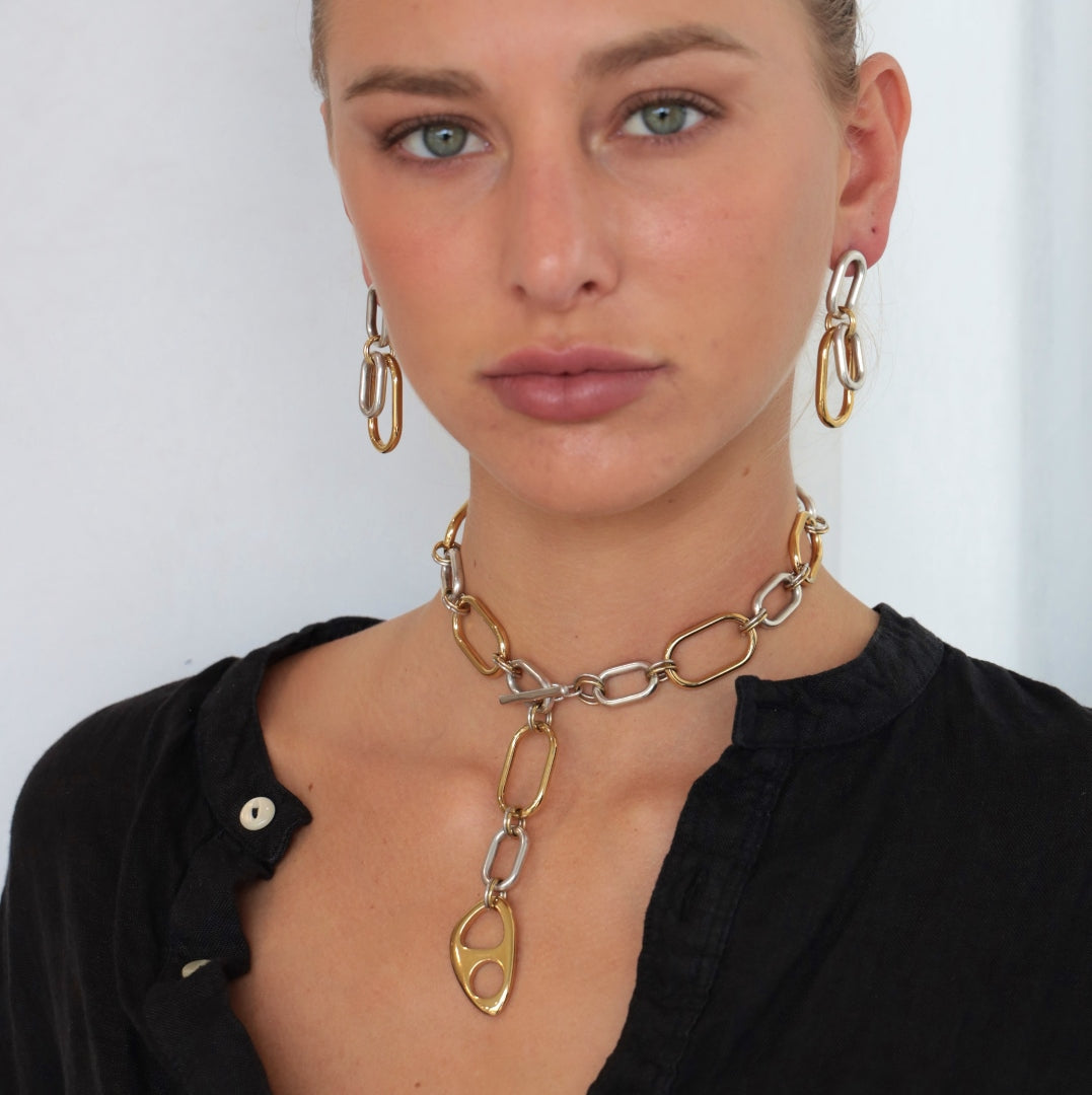 ERATO 24K GOLD AND 999 SILVER PLATED HAND CRAFTED LARGE LINK NECKLACE WITH TOGGLE CLASP CLOSURE AND ERATO 24K GOLD AND 999 SILVER PLATED EARRINGS