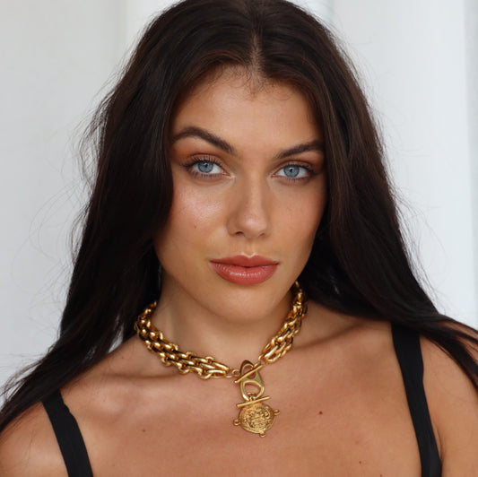 HERA NECKLACE 24K GOLD PLATED CHAIN WITH TOGGLE CLASP CLOSURE AND ROUND BYZANTINE SAINT PENDANT