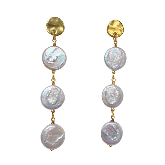 INO FRESHWATER COIN PEARL EARRINGS AND GOLD ROUND EARRING POST