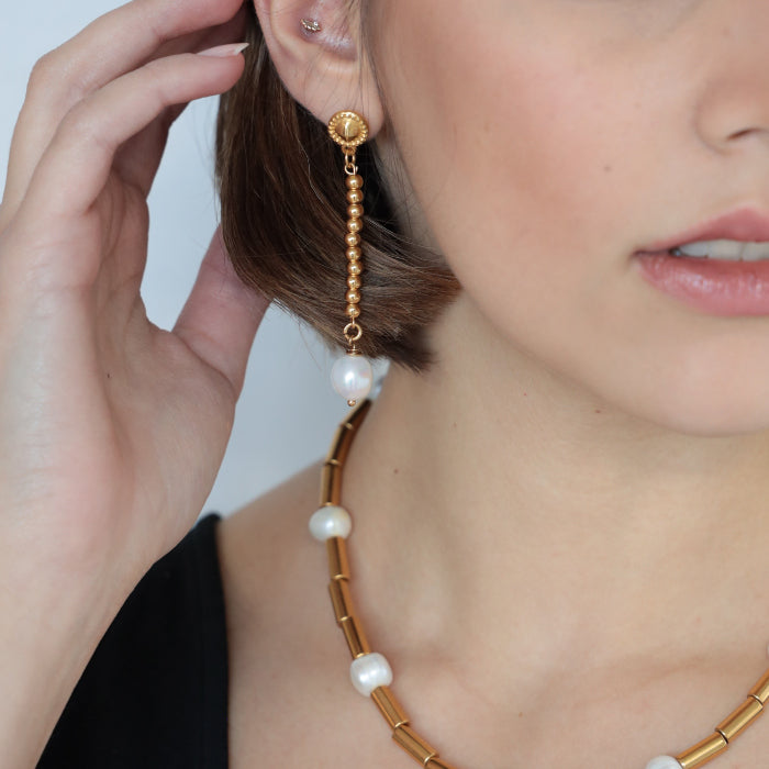 MADDALENA EARRINGS WITH FRESHWATER PEARL AND 24K GOLD PLATED METAL BEADS