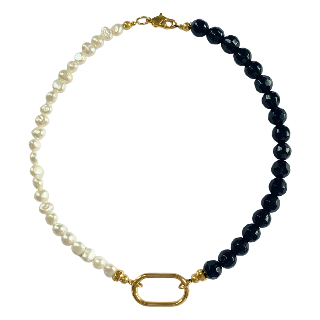 PANORMOS NECKLACE WITH FRESHWATER PEARLS AND BLACK AUSTRIAN CRYSTALS
