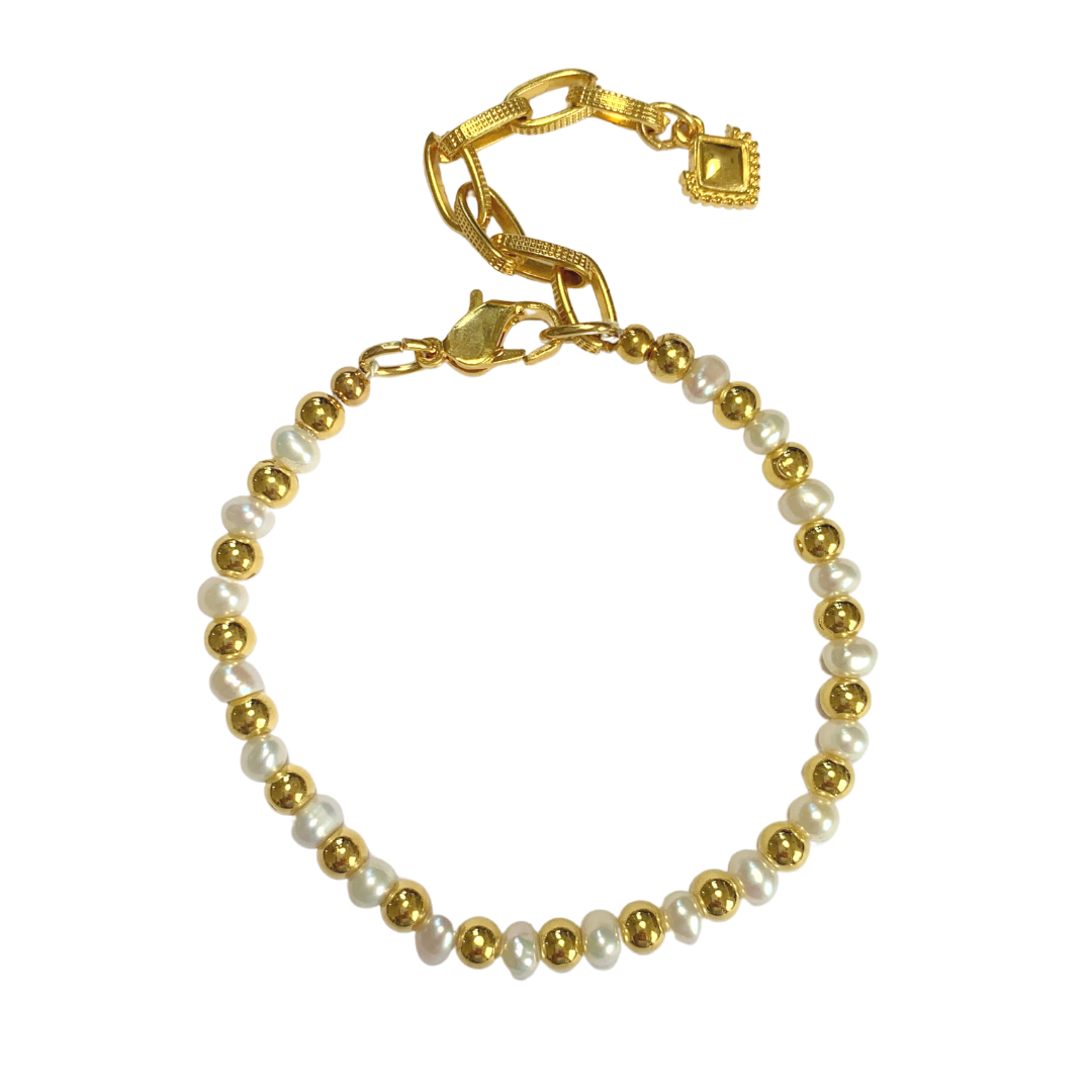 SABINA BRACELET WITH FRESHWATER NUGGET PEARLS AND GOLD PLATED RONDELLE BEADS