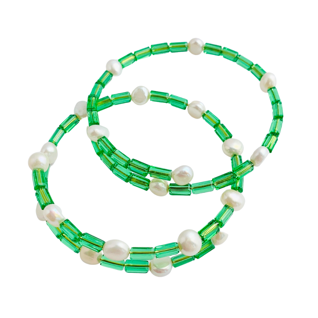 SIKINO BRACELET EMERALD GREEN AUSTRIAN CRYSTALS AND BAROQUE FRESHWATER PEARLS