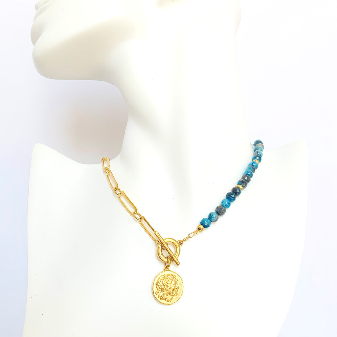 YANG HALF NECKLACE WITH BLUE AGATE BEADS AND 24K GOLD PLATED ROUND ALEXANDER THE GREAT DISC